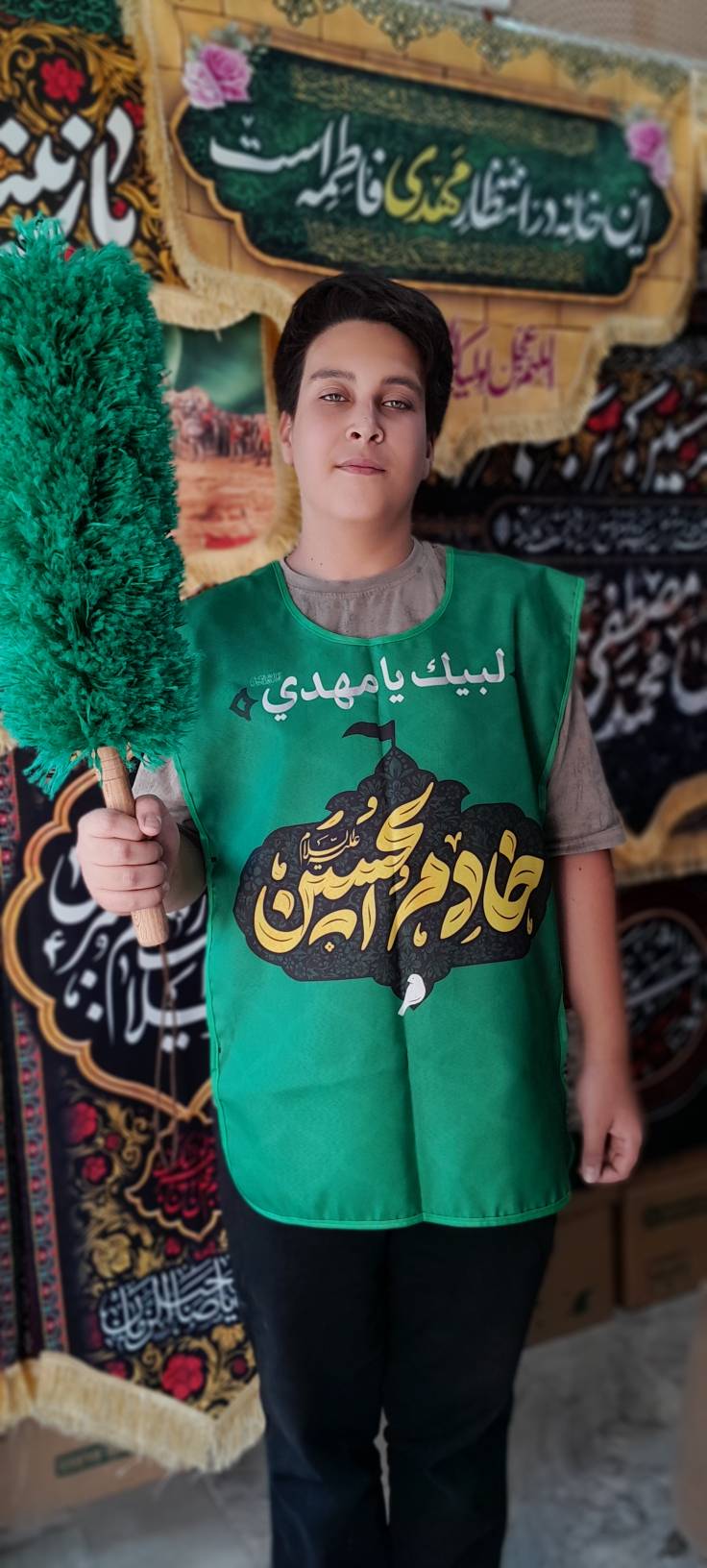 کاور و چوب پر خادمی