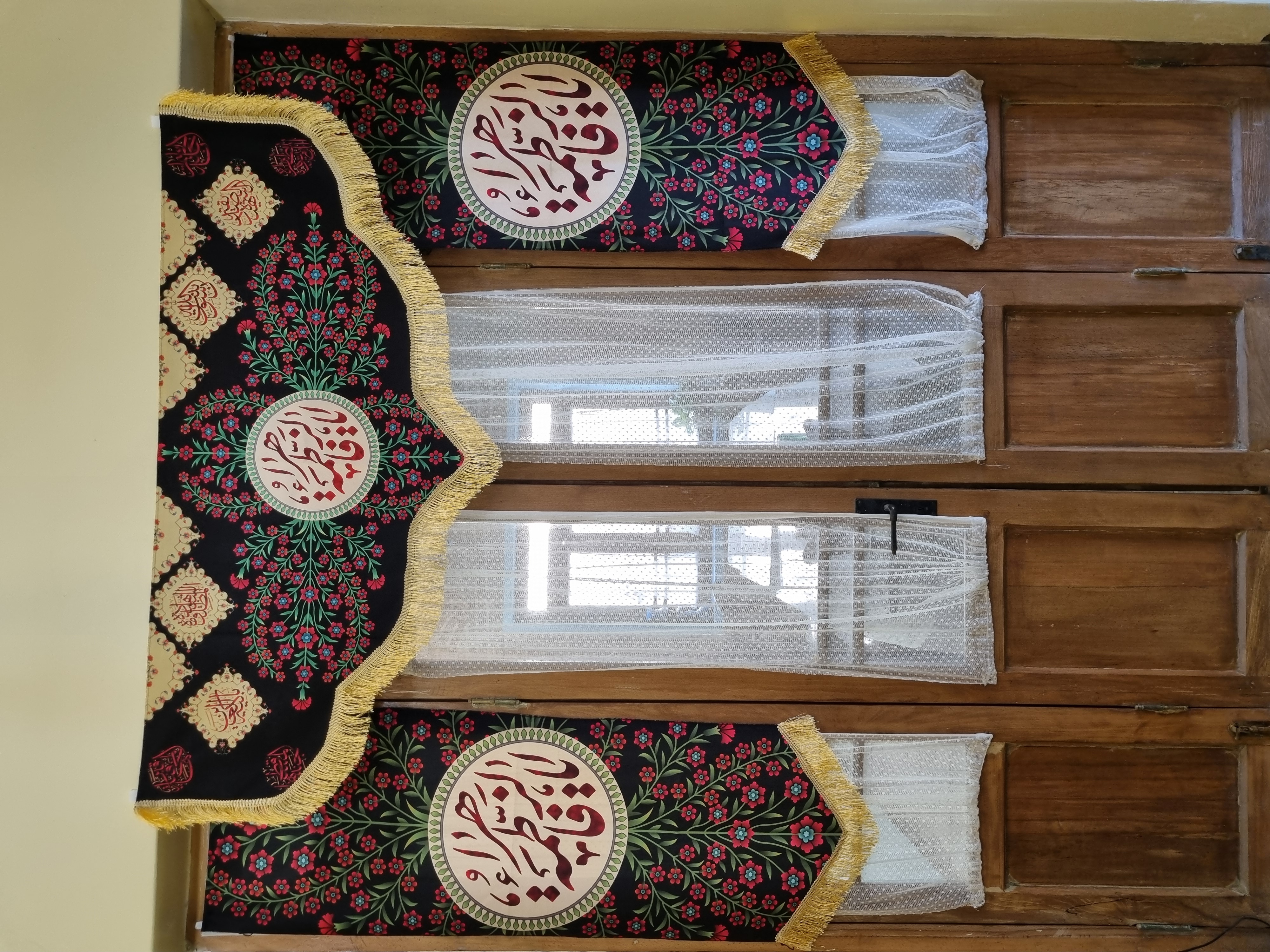 ست سه تکه کتیبه و بیرق حضرت زهرا (طرح پیچک)